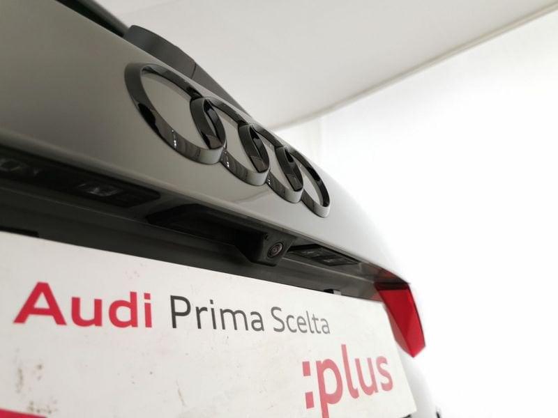 Audi Q3 40 2.0 tfsi Identity Black quattro s-tronic