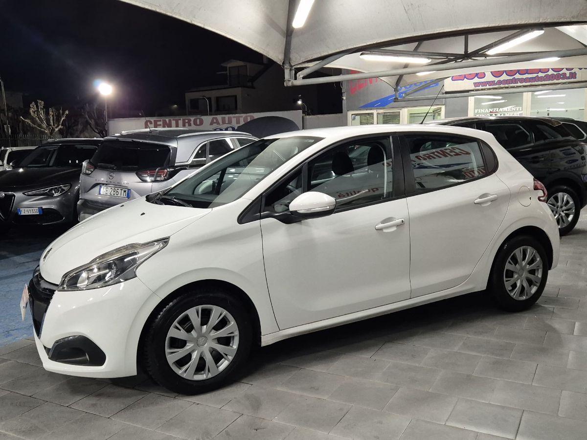 PEUGEOT - 208 - BlueHDi 75 S&S 5p. Active