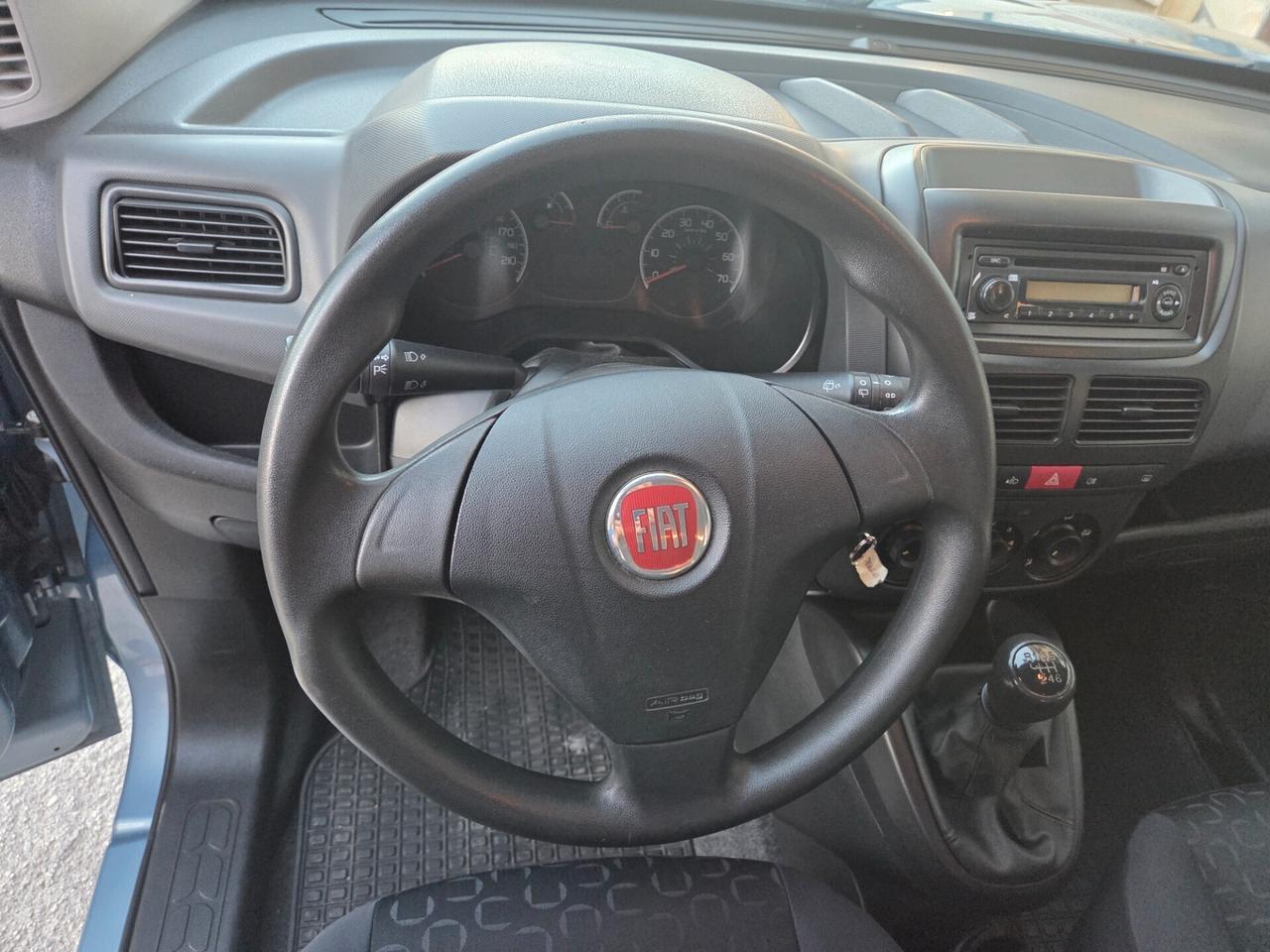 FIAT DOBLO 1.6 DIESEL 5 POSTI ANNO 2013 KM CERTIFICATI