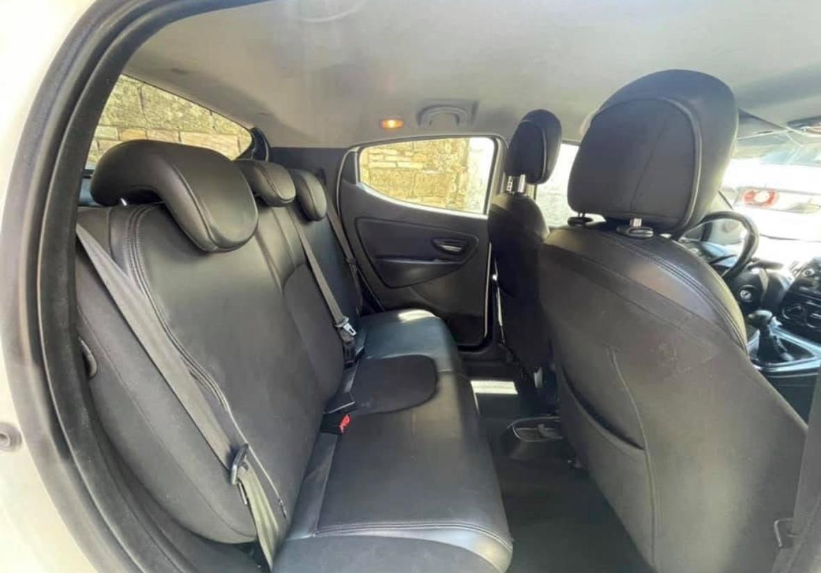 Lancia Ypsilon RATE / FINANZIAMENTI