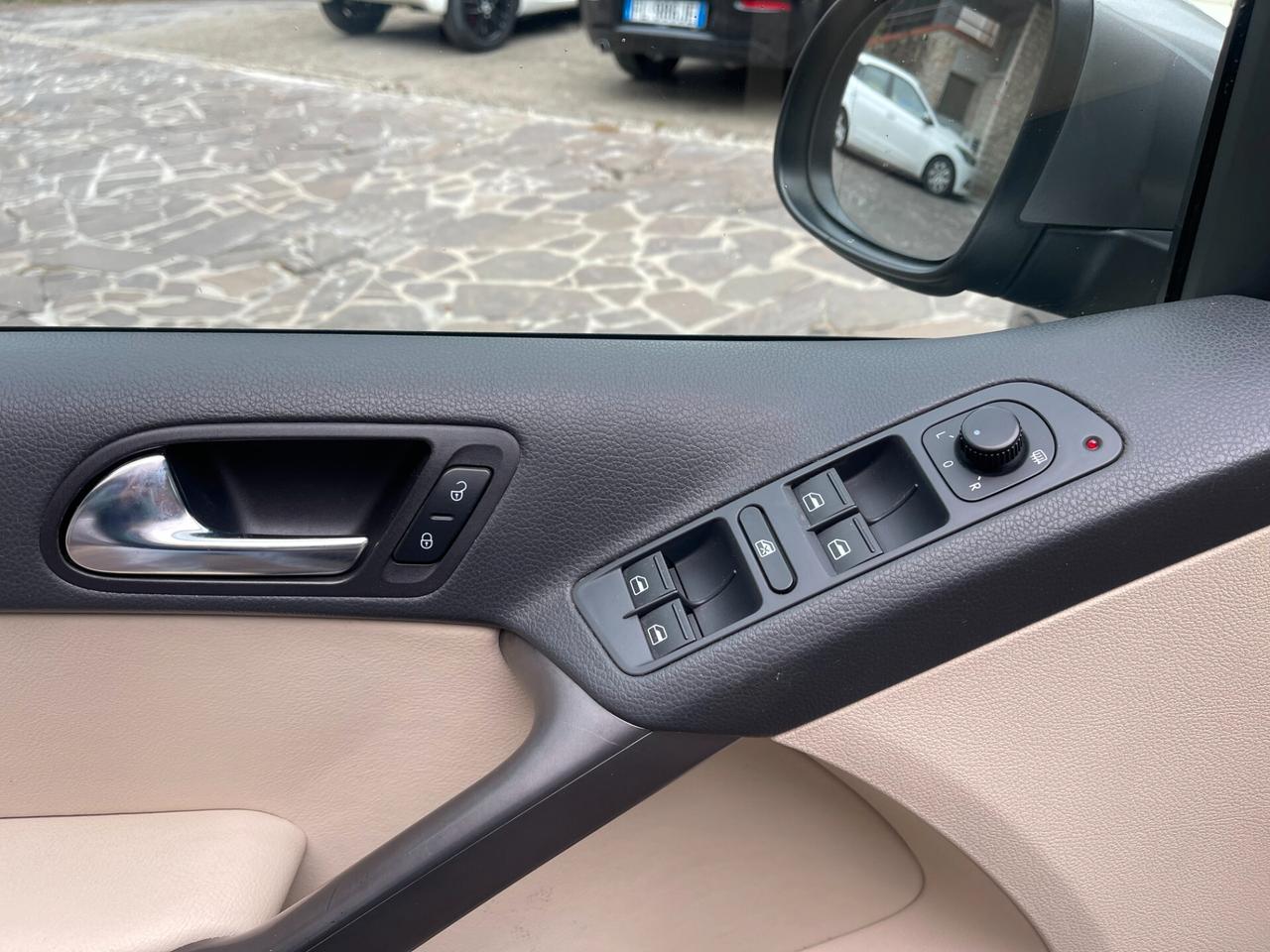 Volkswagen Tiguan 1.4 16V TSI Sport & Style 4X4 GPL