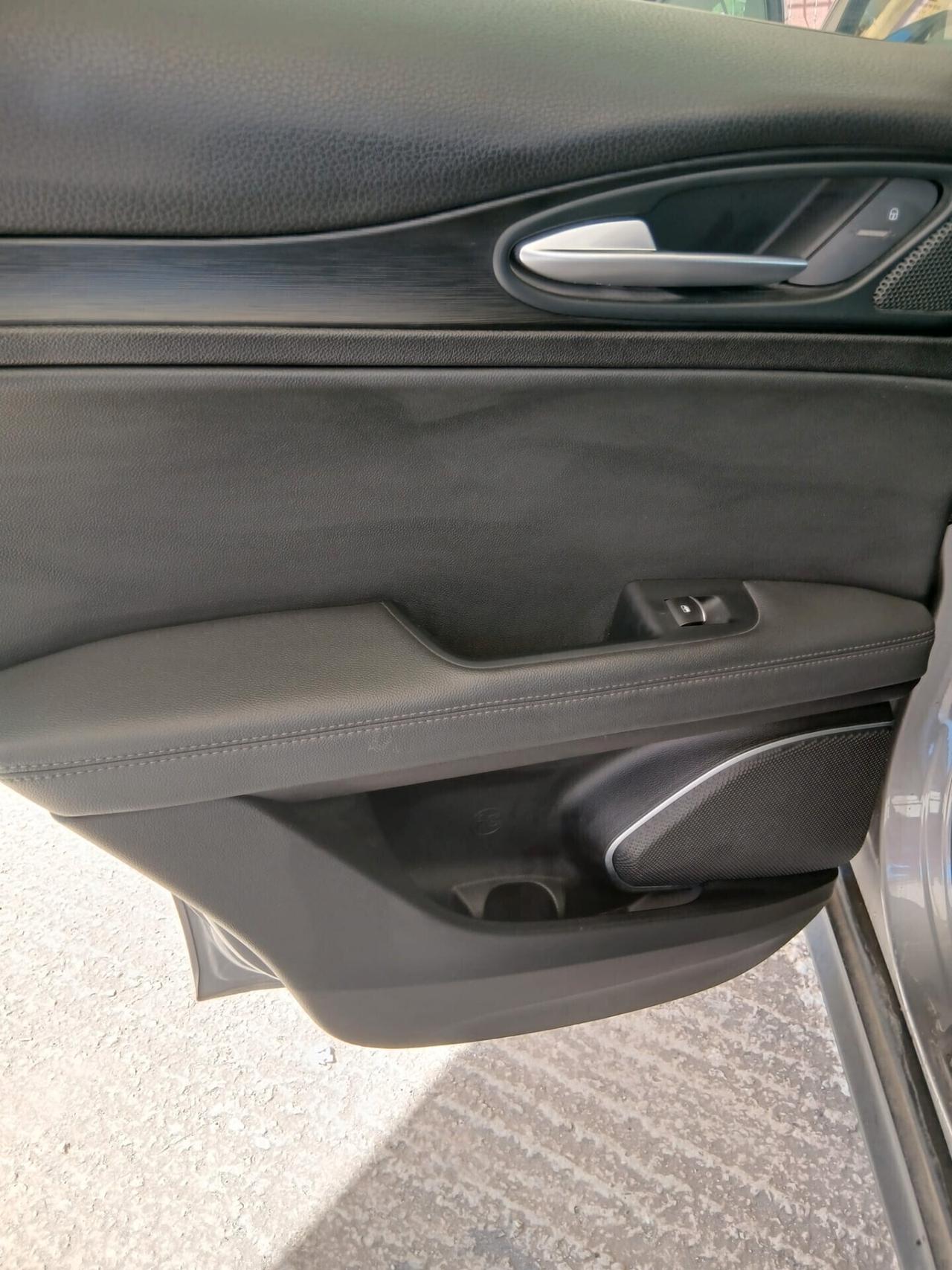 Alfa Romeo Stelvio 2.2 Turbodiesel 210 CV AT8 Q4