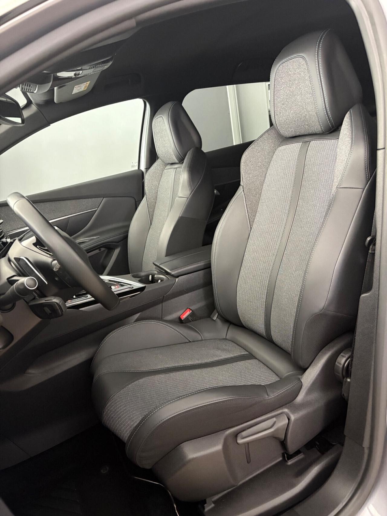 Peugeot 3008 BlueHDi 130 S&S EAT8 Allure Pack