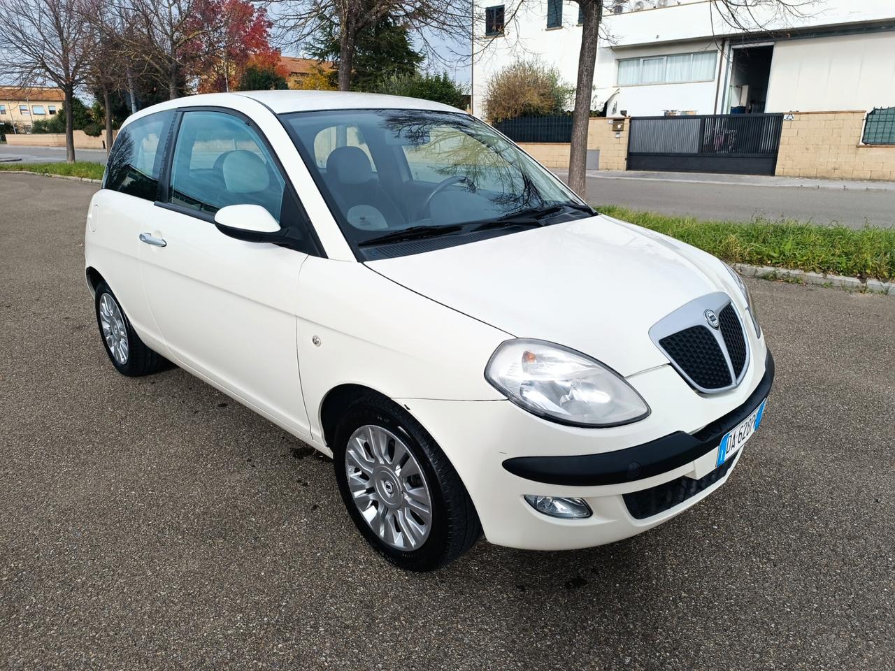 Lancia Ypsilon 1.2 SOLO 108.000 KM NEOPATENTATI