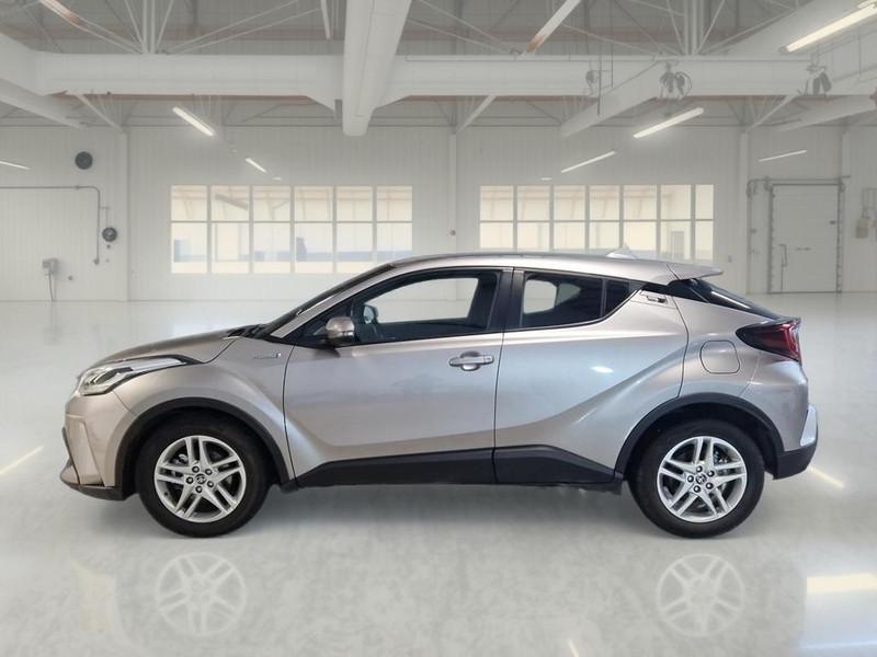 TOYOTA C-HR 1.8H 98CV E-CVT Business