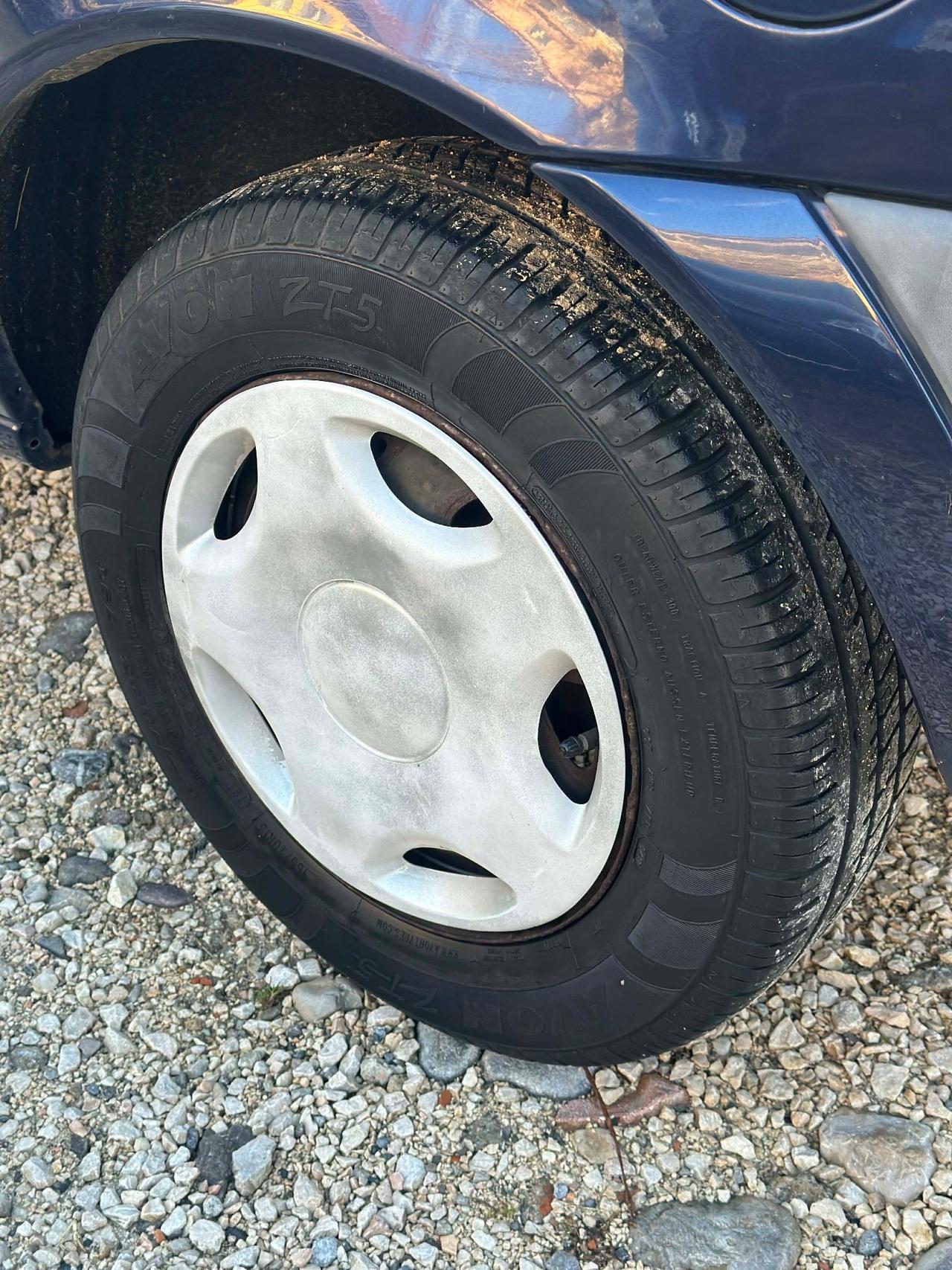 Ford FIESTA 1.2 16V 3P GHIA NEOPAT