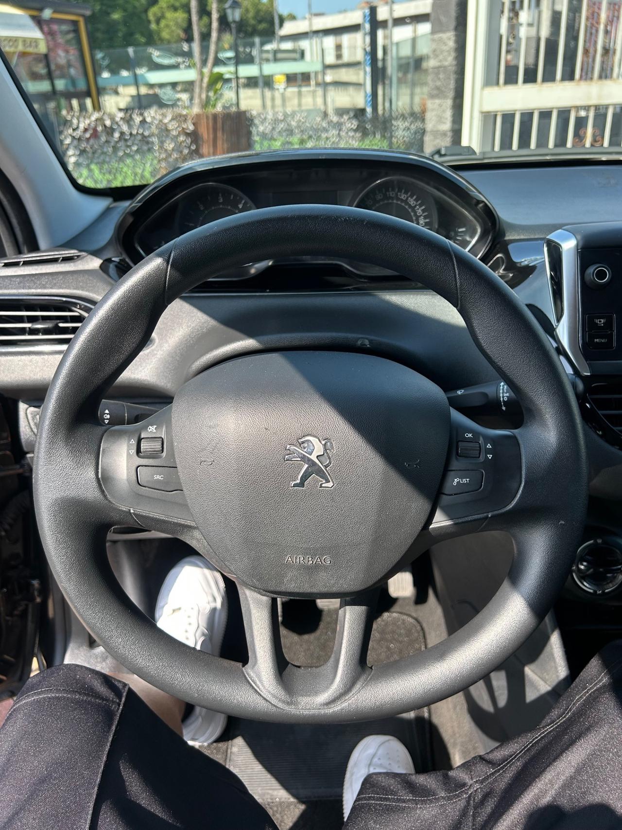 Peugeot 208 1.4 HDi 68 CV 5 porte Active