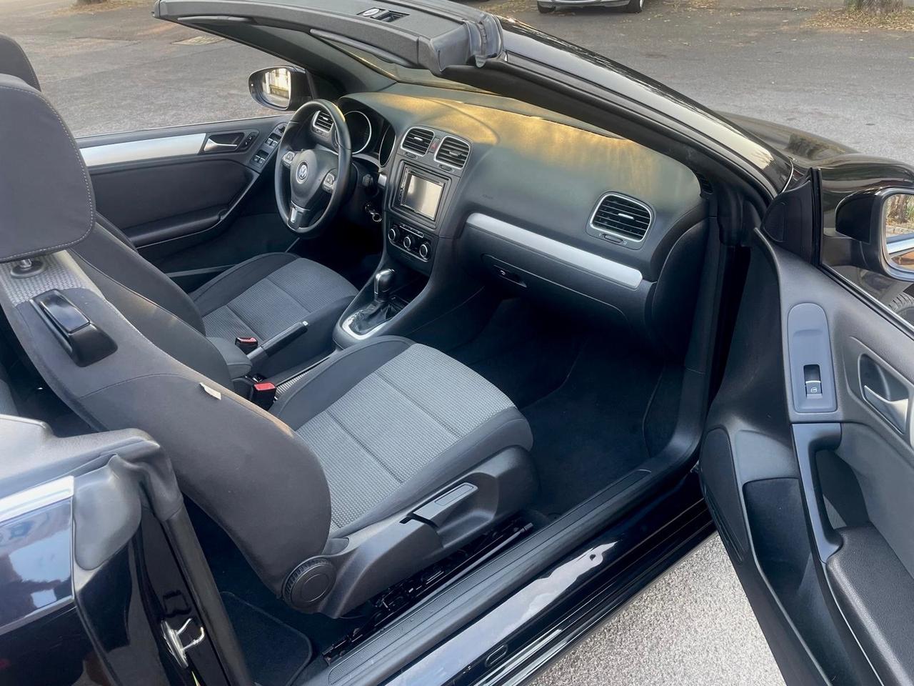 Volkswagen Golf Cabriolet 2.0 TDI DSG BlueM. Tech. 2013