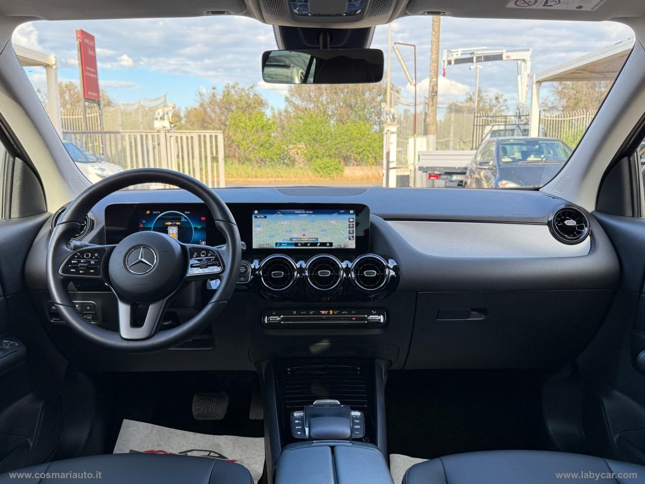 MERCEDES-BENZ GLA 200 d Automatic Business