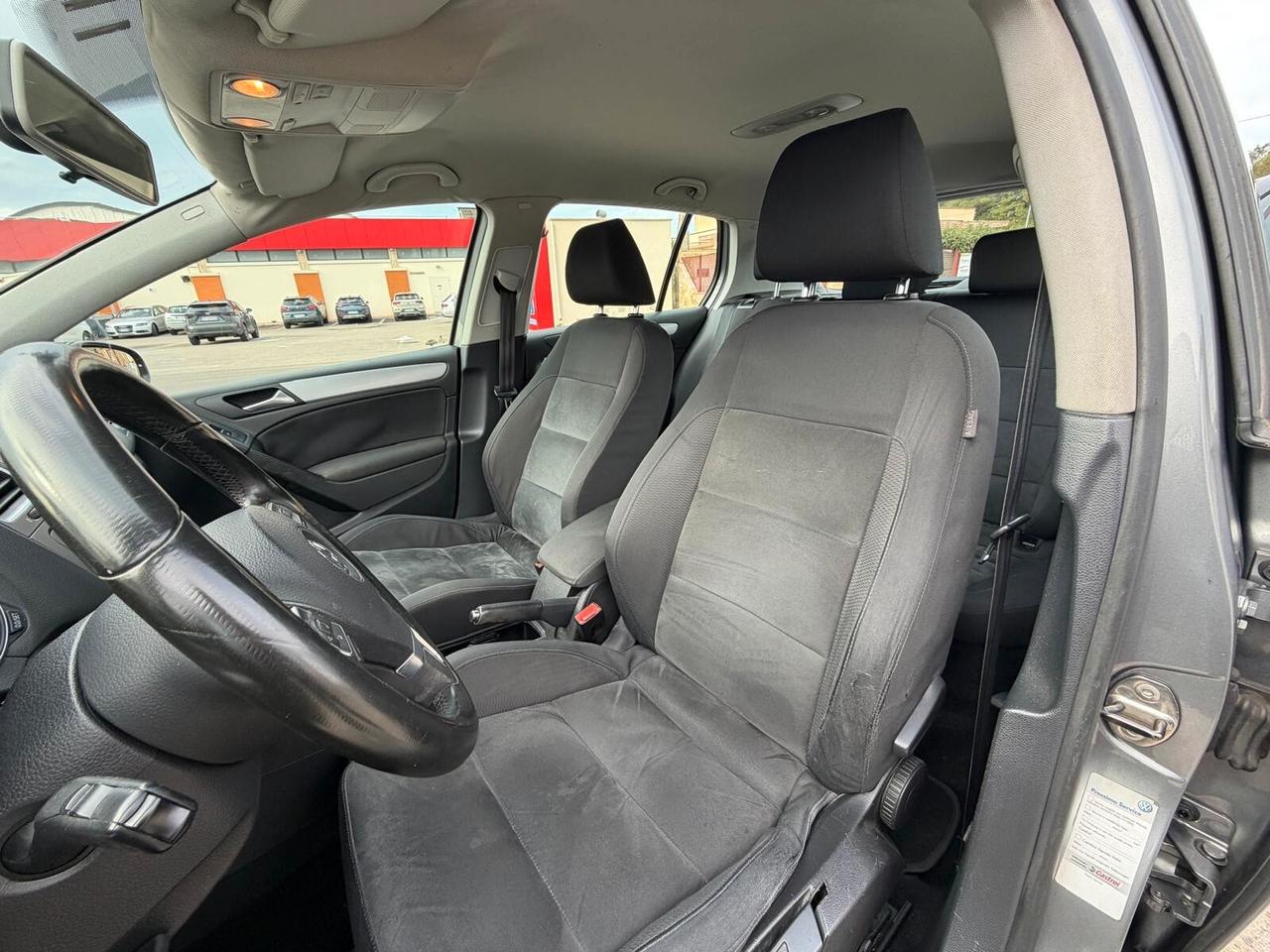 Volkswagen Golf 1.6 TDI diesel - 2011