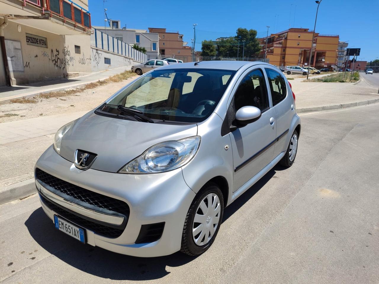 Peugeot 107 1.0 BENZINA 68CV 5p.