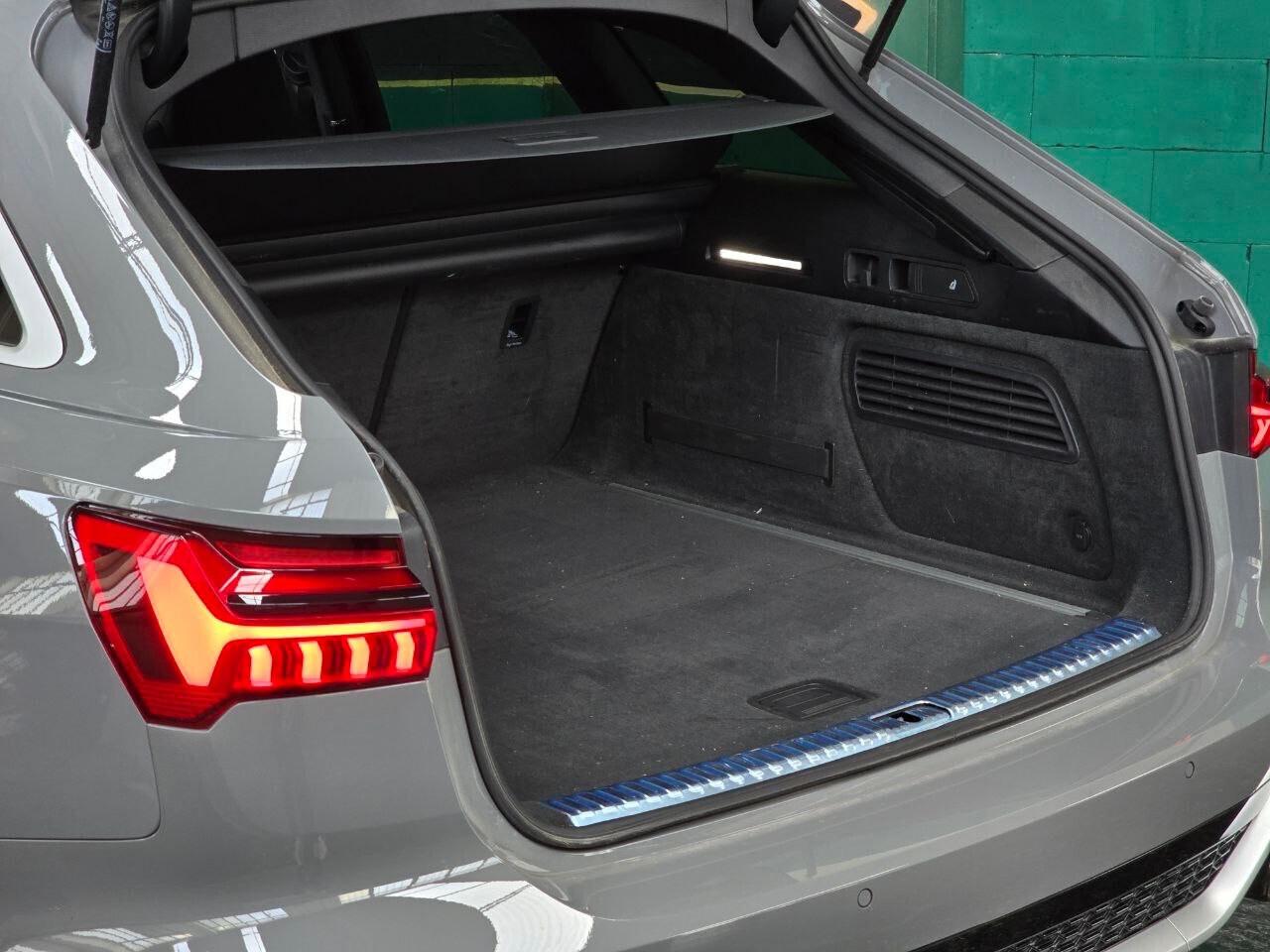 Audi RS6 Avant 4.0 TFSI V8 iva esposta