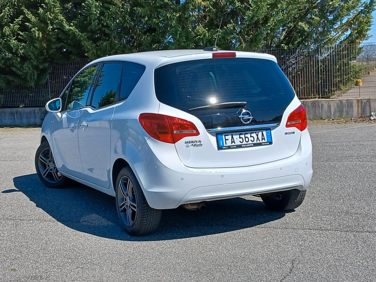 Opel Meriva 1.6 Cosmo EURO 6B !