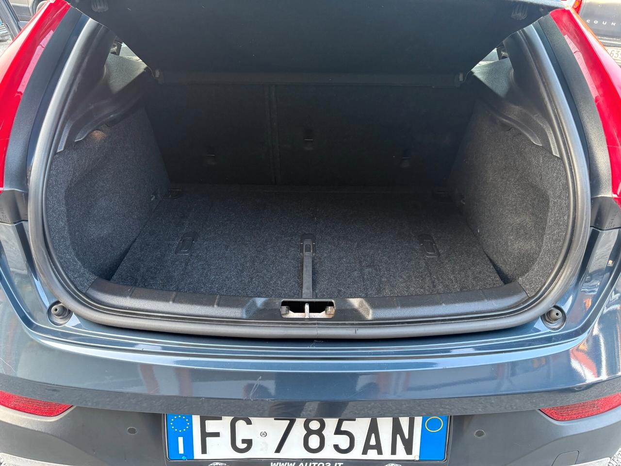 Volvo V40 2.0 D2 120CV Cross Country