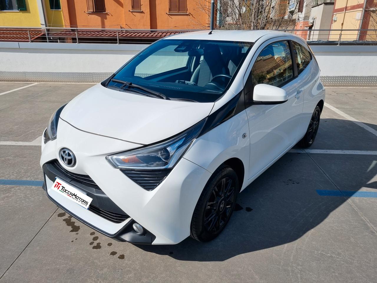 Toyota Aygo 1.0 VVT-i 72 CV 3 porte x-cool