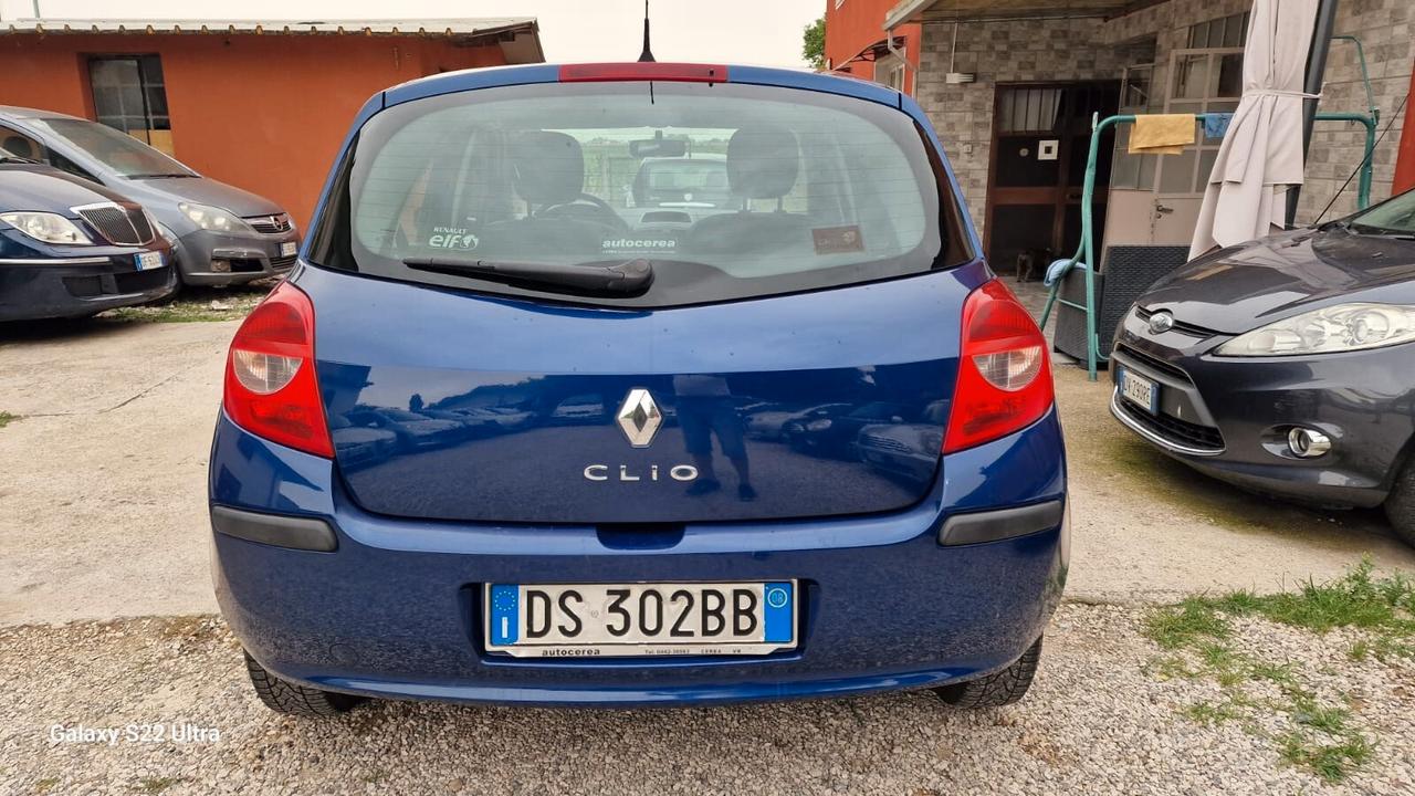 Renault Clio 1.2 16V 5 porte Rip Curl gpl neopatentati