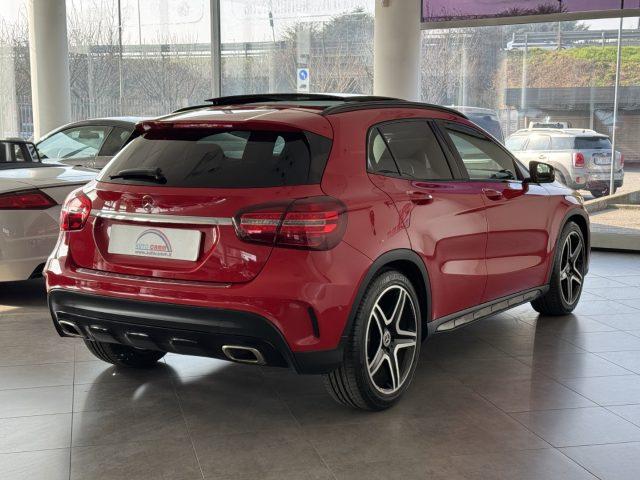 MERCEDES-BENZ GLA 180 Premium AMG Night Pack Tetto Apribile