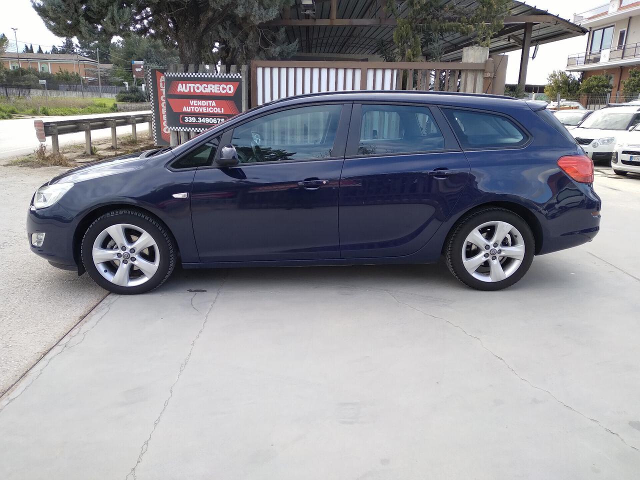 Opel Astra 1.4 Turbo 140CV Sports Tourer GPL Tech Cosmo