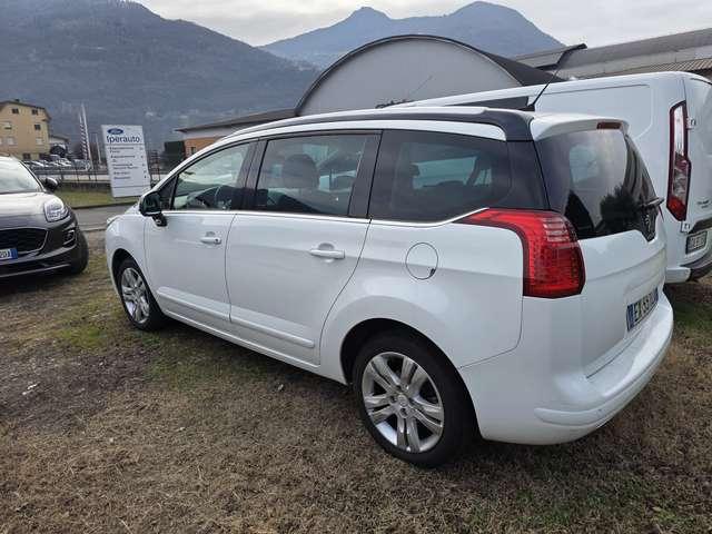 Peugeot 5008 1.6 hdi. 7 POSTI