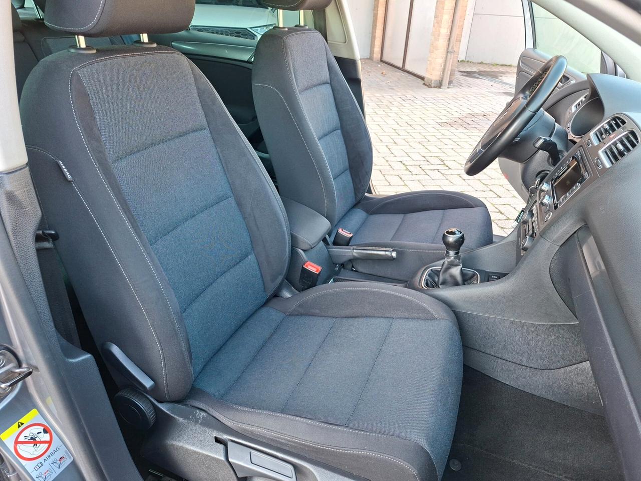 Volkswagen Golf 1.6 TDI DPF 5p. Highline UNICOPR.