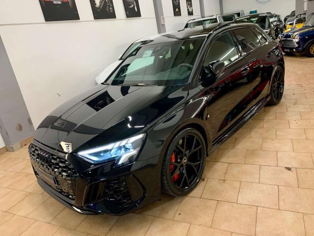 Audi RS3 RS3 Sportback quattro s tronic total black Carboce