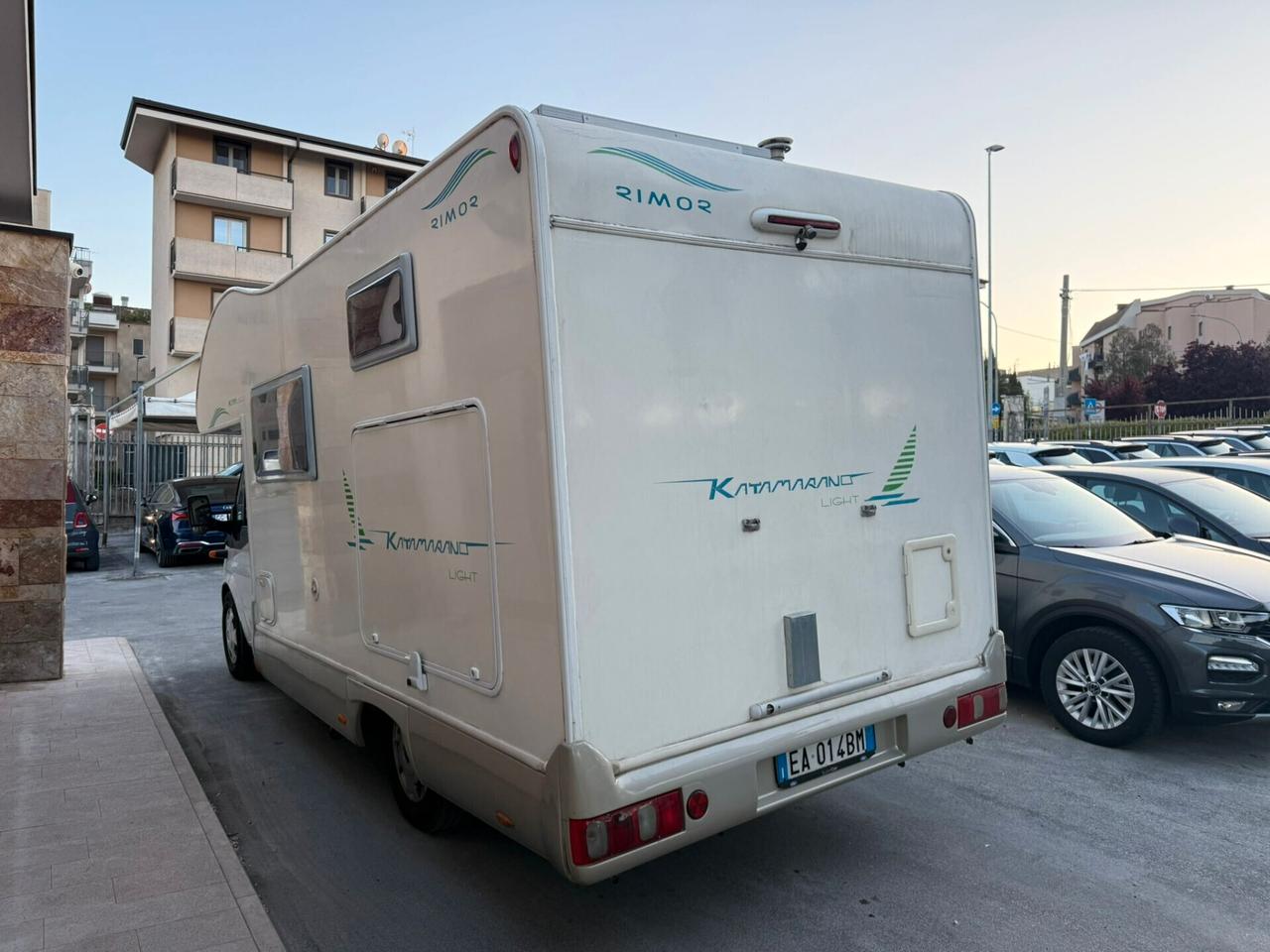 Ford KATAMARANO TRANSIT LIGHT