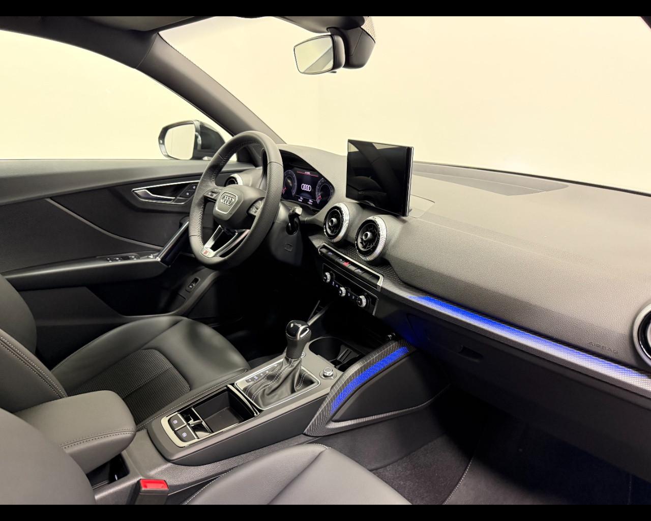 AUDI Q2 35 TDI S TRONIC S LINE
