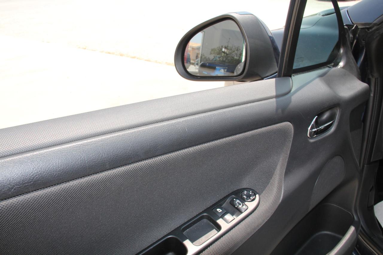 Peugeot 207 1.6 8V HDi 112CV CC Allure