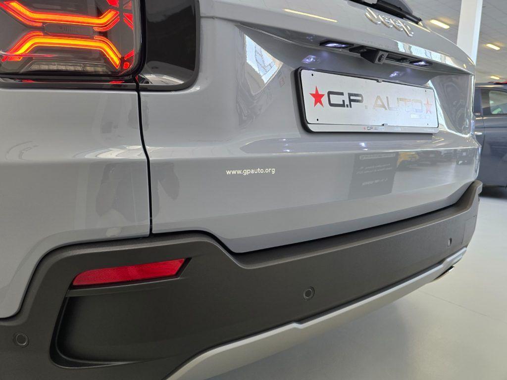 Jeep Avenger 1.2 Turbo 100 CV e-Hybrid Summit + Tetto