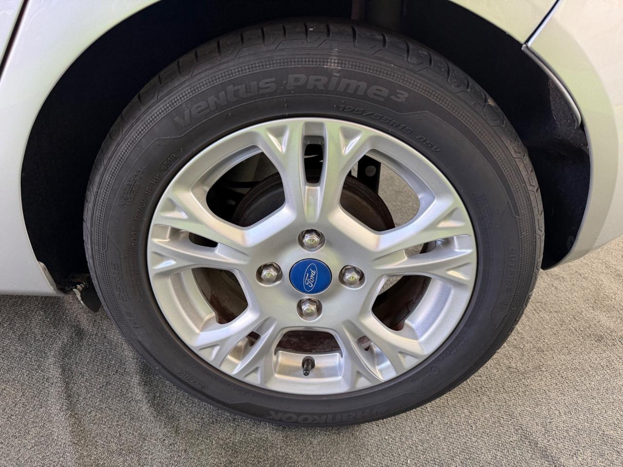 Ford Fiesta 1.0 EcoBoost 100CV Powershift Titanium