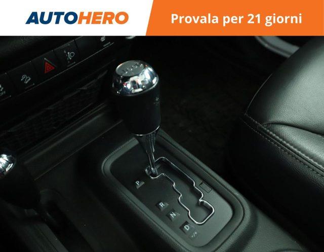 JEEP Wrangler Unlimited 2.8 CRD DPF Sahara Auto