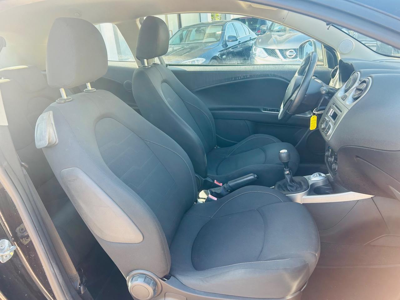 Alfa Romeo MiTo 1.3 JTDm-2 95 CV S&S Distinctive Sport Pack