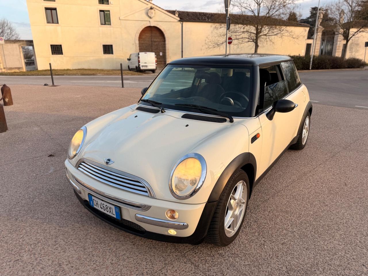 Mini 1.6 16V One neopatentati km177mila