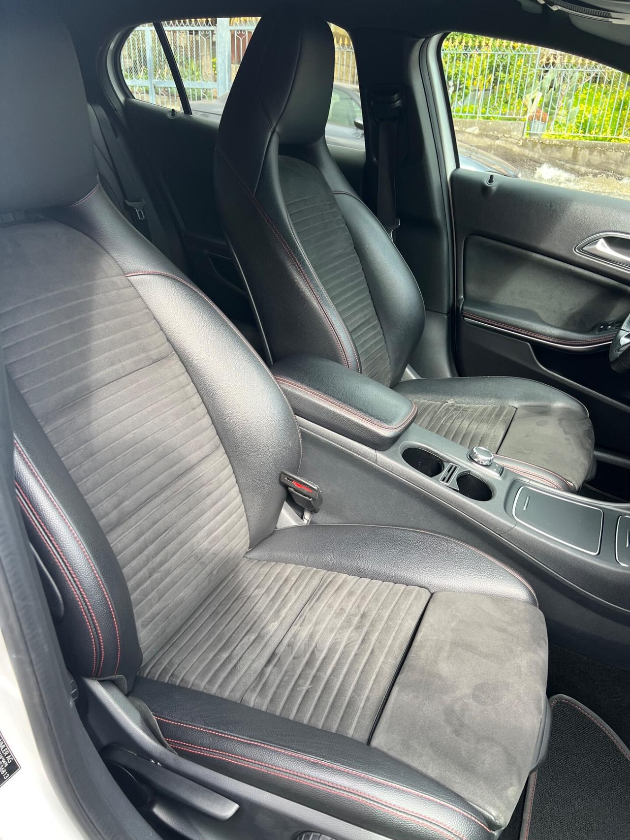 Mercedes-benz GLA 200 AMG Premium