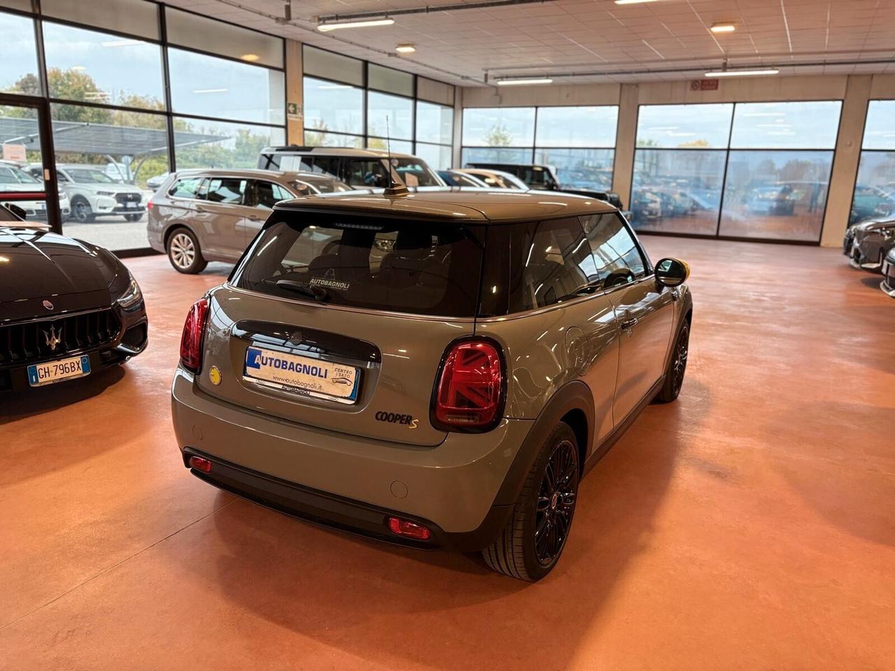 Mini Cooper SE ESSENTIAL Full Electric UNICO PR.