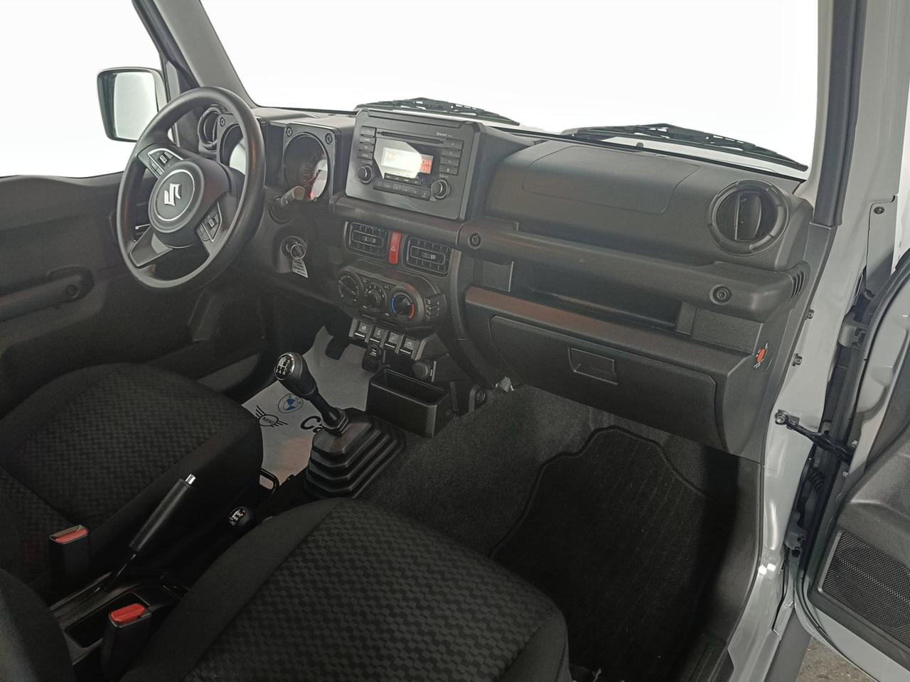 SUZUKI Jimny IV 2018 - Jimny 1.5 Pro 4wd allgrip