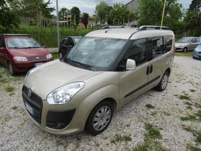 Fiat Doblo Doblò 2.0 MJT 16V Emotion con GANCIO