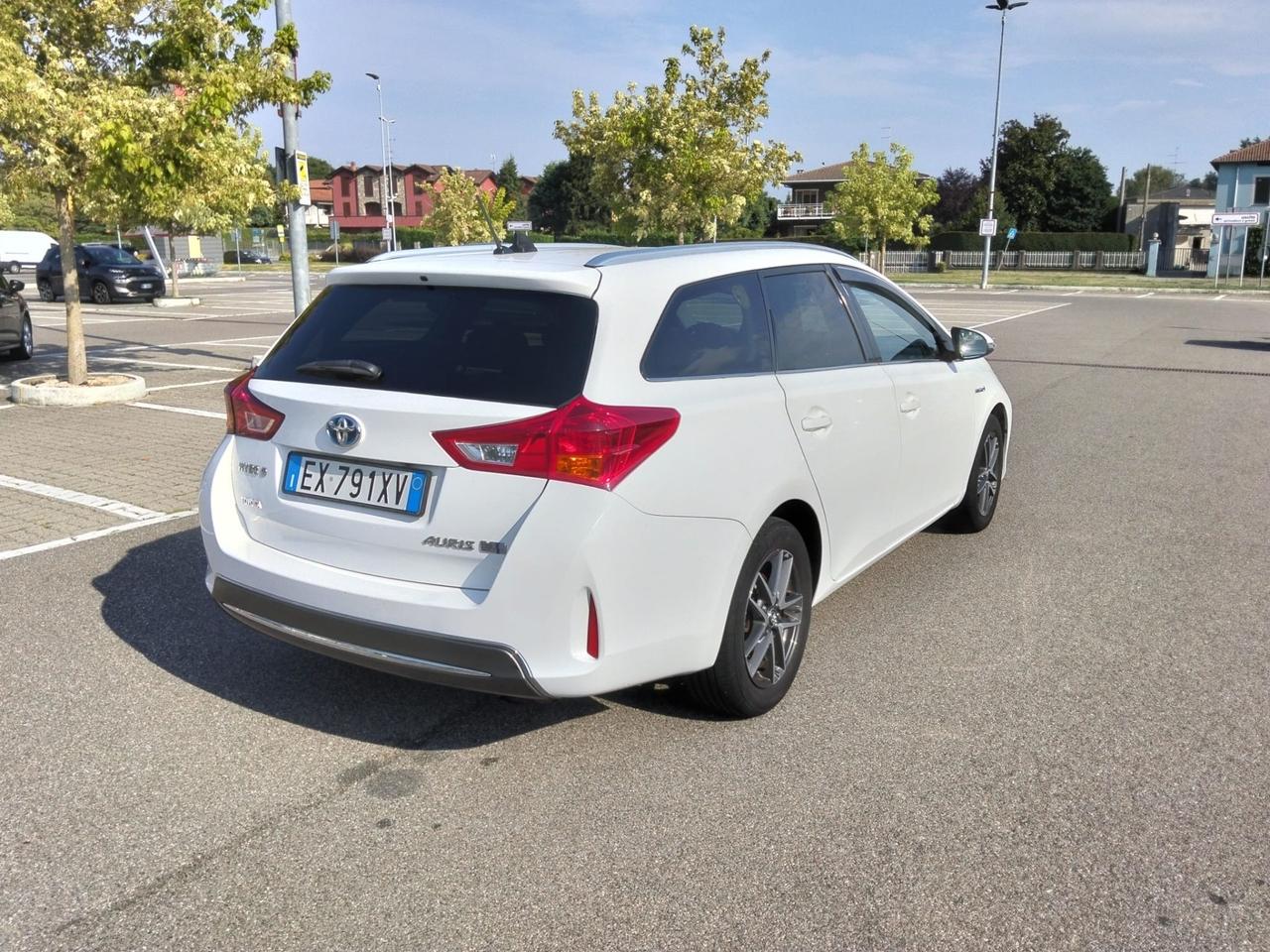 Toyota Auris Touring Sports 1.8 Hybrid Automatic*Navi*Camera