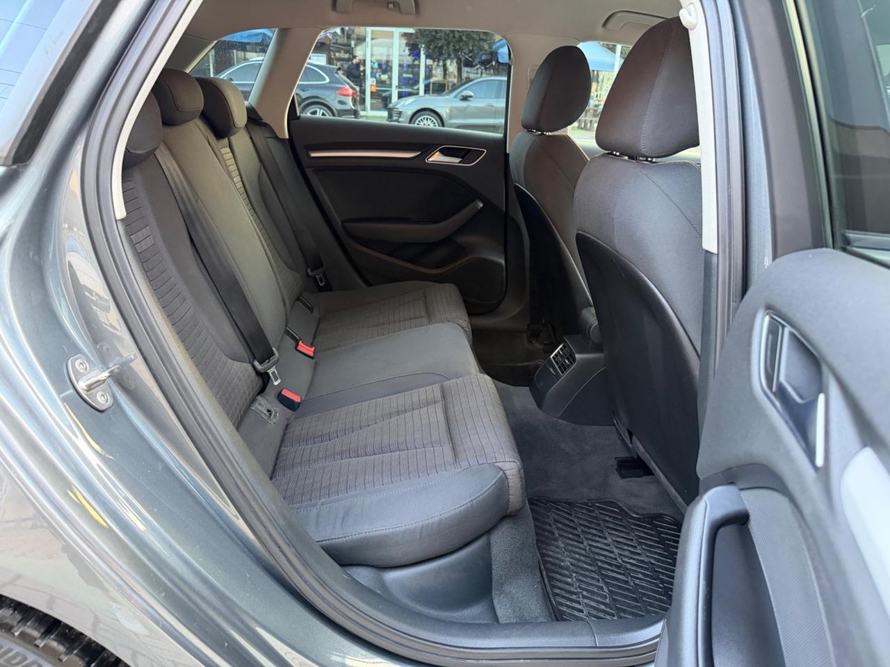 Audi A3 Sportback 1.6 TDI Ambition - GARANZIA