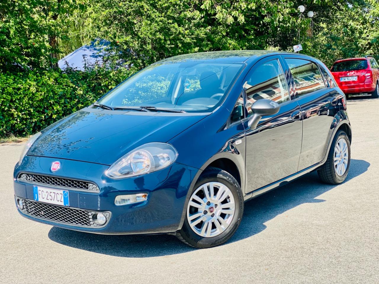 Fiat Punto 1.2 anno 2015 km 100,000 ok neopatentati ! ! !