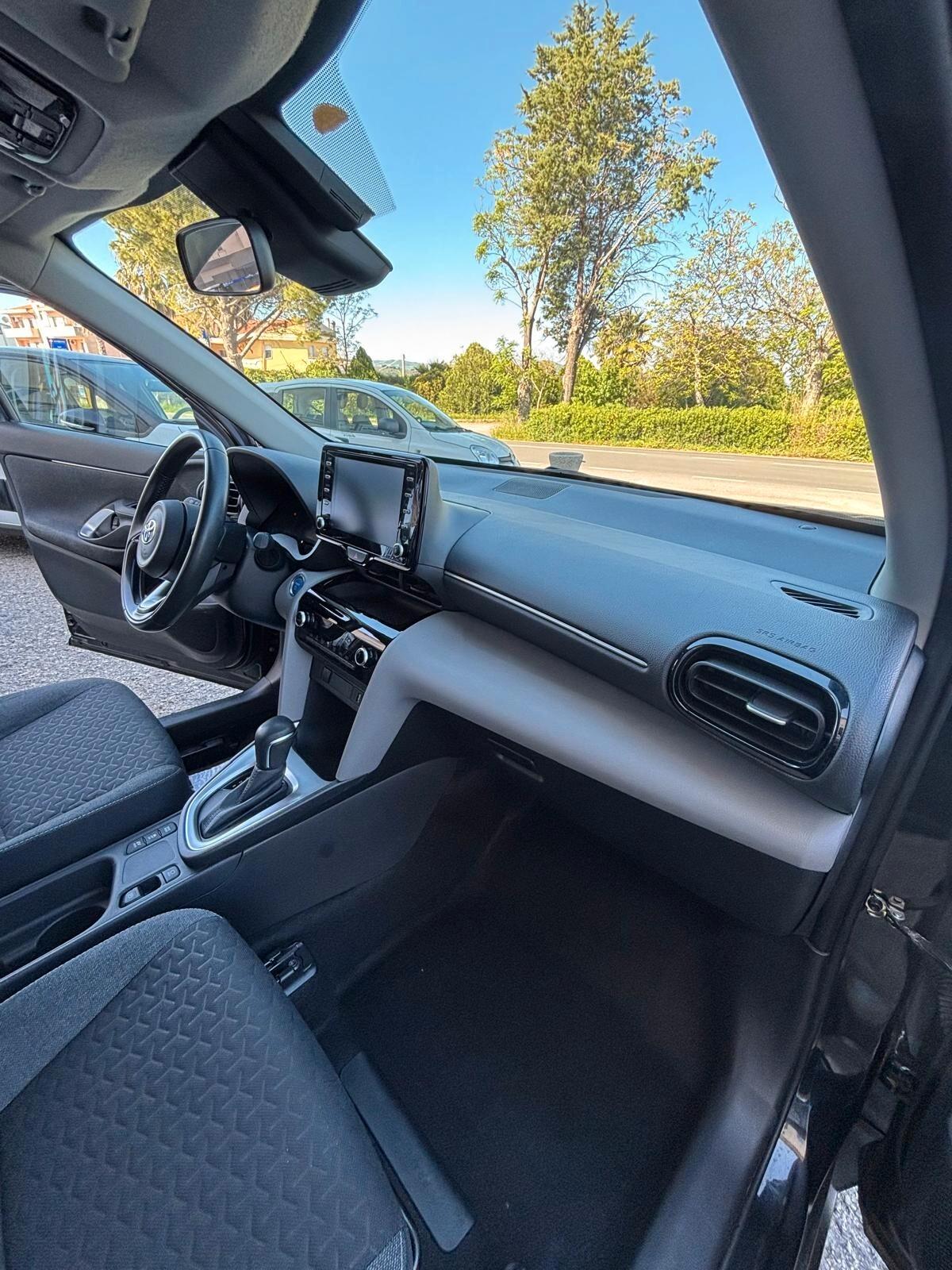 Toyota Yaris Cross 1.5 Hybrid 5p. E-CVT Business