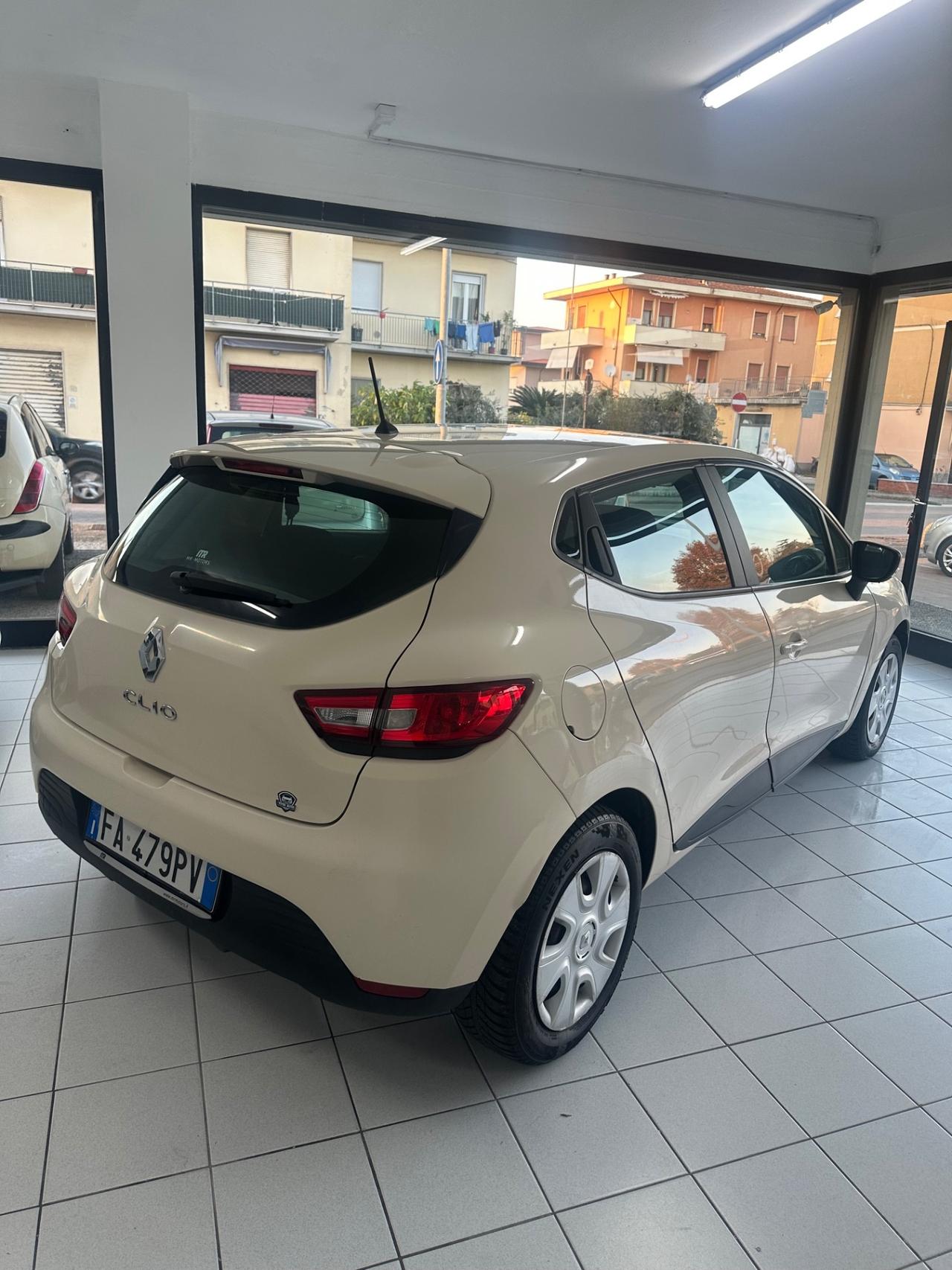 Renault Clio 1.2 75CV GPL 5 porte Wave