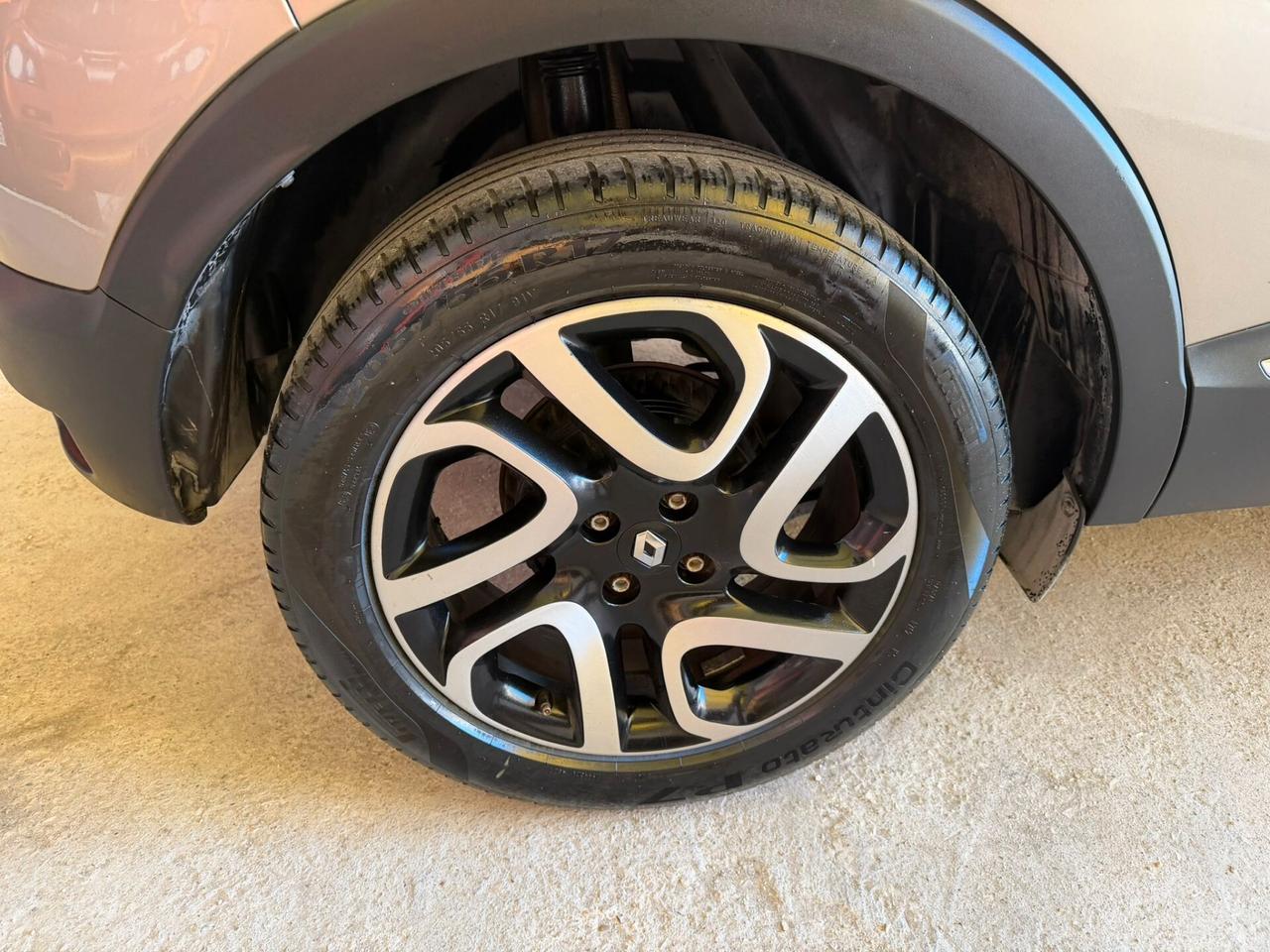 Renault Captur 1.5cc diesel 12 mesi garanzia-2015