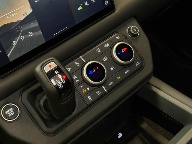 LAND ROVER Defender 110 3.0D I6 AWD Auto X-Dynamic HSE *GARANZIA 2030*