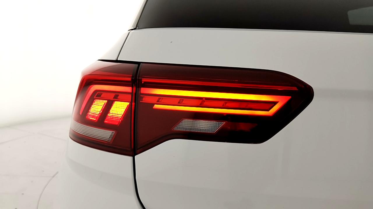 VOLKSWAGEN T-Roc 2022 - T-Roc 1.0 tsi R-Line 110cv