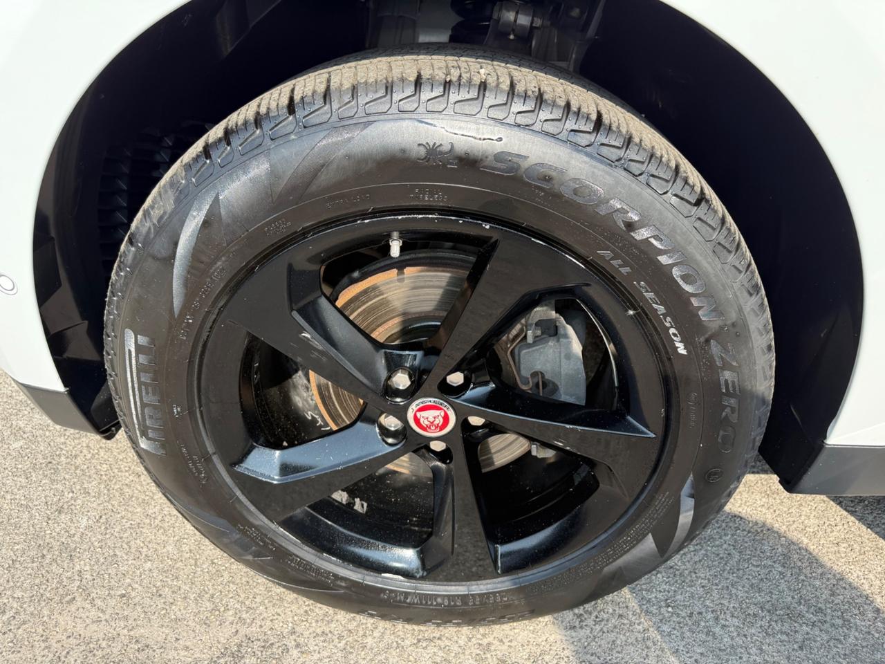 Jaguar F-Pace 2.0 D 180 CV AWD aut. Prestige