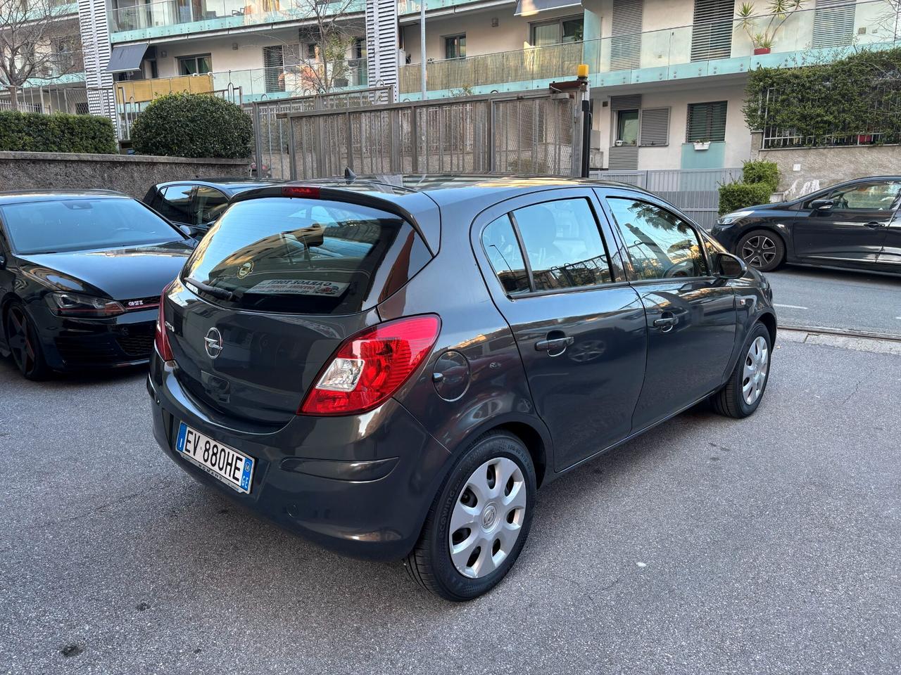 Opel Corsa 1.2 5 porte UNIPROPRIETARIO PNEUMATICI NUOVI