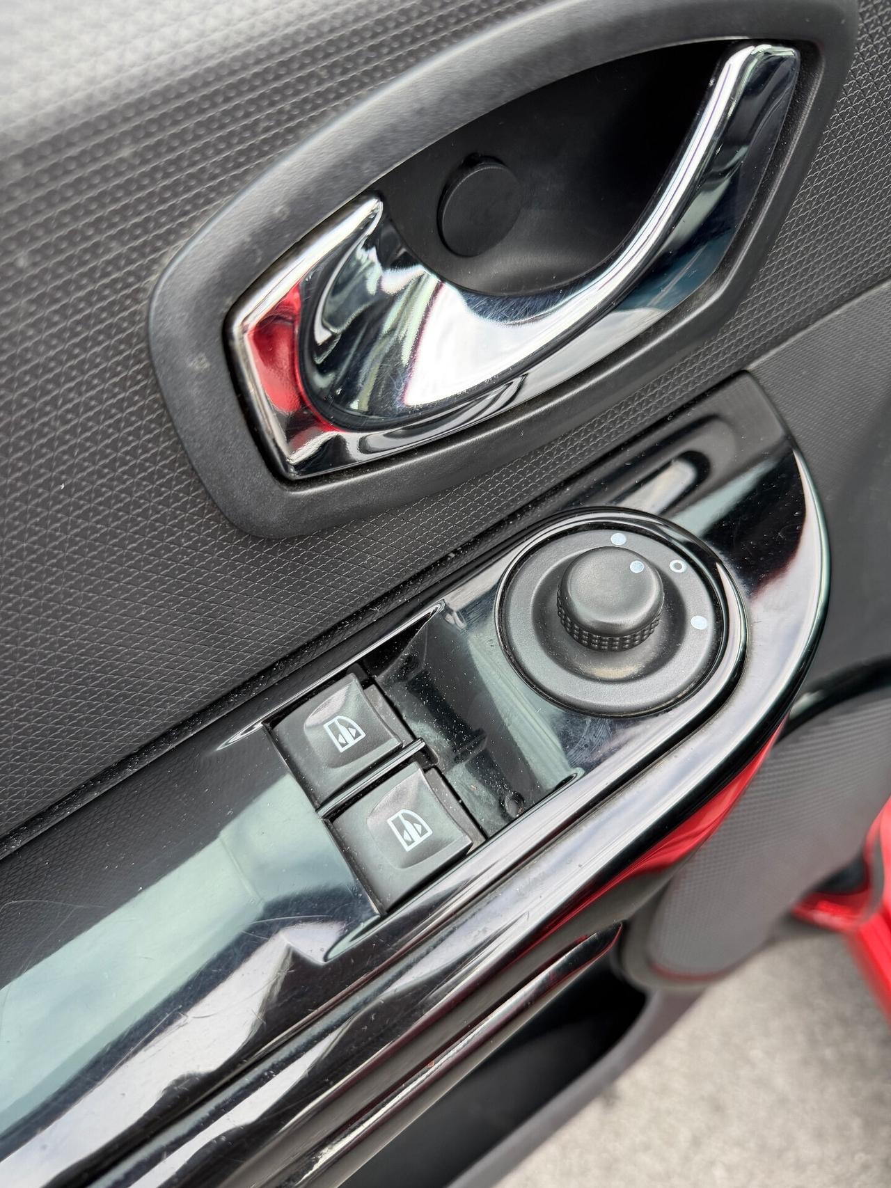 Renault Clio 1.5 dCi 8V 90CV - NEOPATENTATI