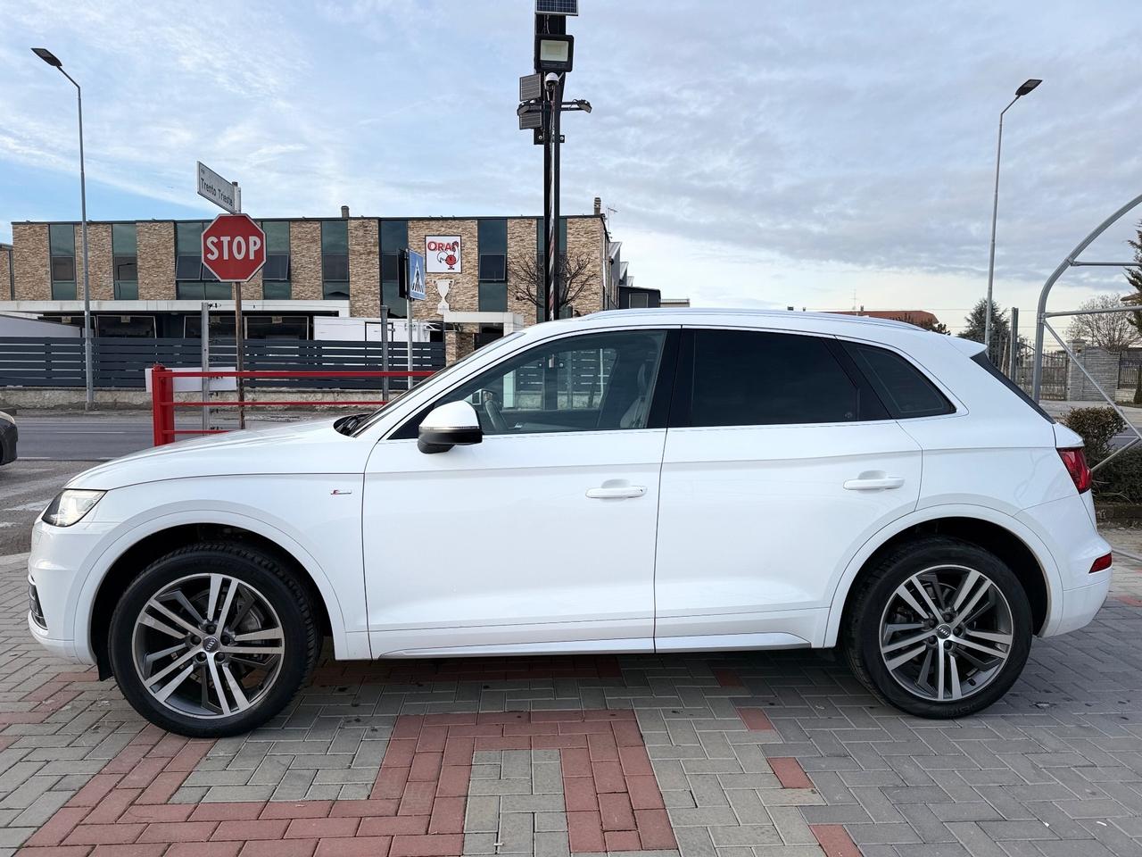 Audi Q5 2.0 TDI 190 CV quattro S-LINE .VIRTUAL.RETROCAMERA