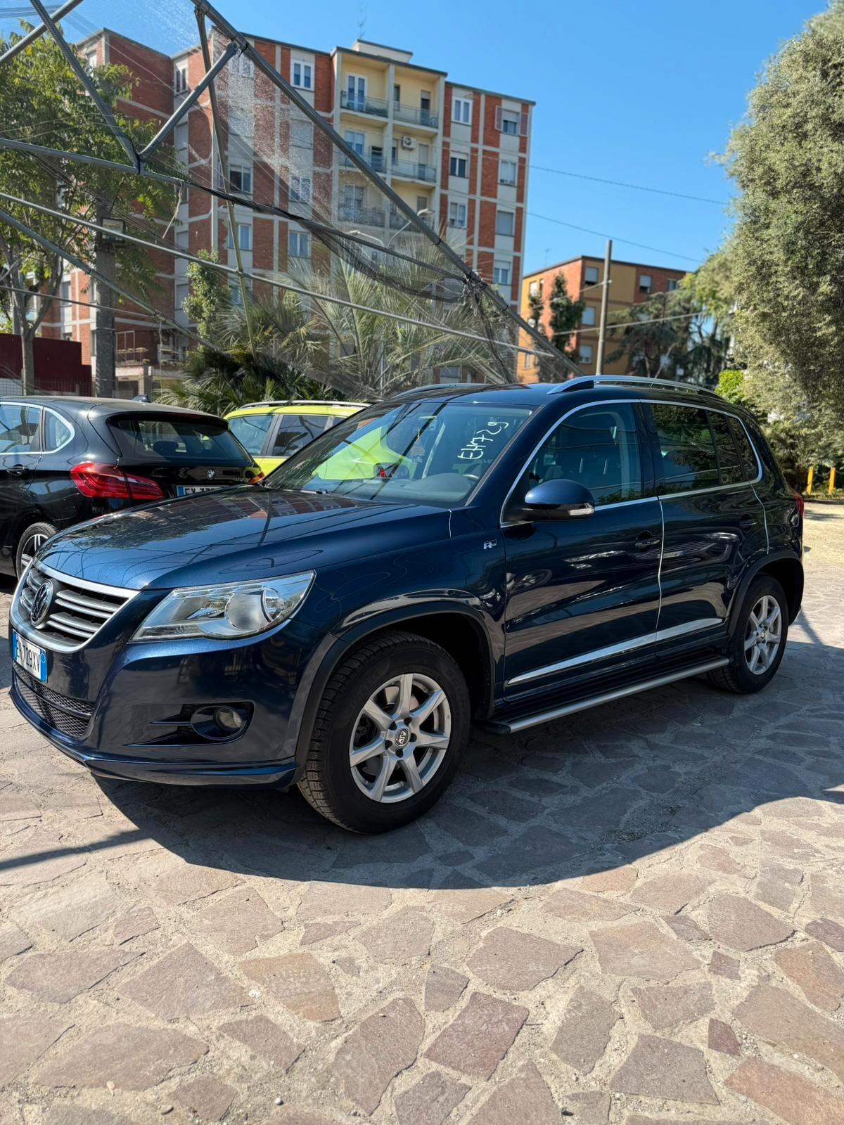 Volkswagen Tiguan 2.0 TDI DPF 4MOTION DSG Sport & Style